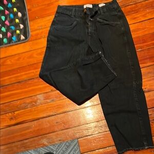 Closed Black Ankle & Cropped Jeans